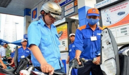 Tin tức giá xăng dầu hôm nay ngày 23/10: Biến động bất thường