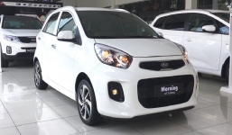 Không chịu thua kém Honda, VinFast, KIA đã tung ưu đãi lớn để thu hút khách mua xe