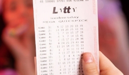 Bất ngờ trúng xổ số độc đắc 226 tỷ đồng khi mua vé đúng đêm giao thừa