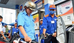 Tin tức giá xăng dầu mới nhất hôm nay ngày 12/1: Đột ngột giảm nhẹ