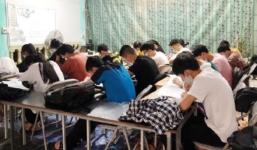 Ông giáo dạy tiếng Anh tại nhà trở thành giáo viên được nhiều bạn trẻ biết đến