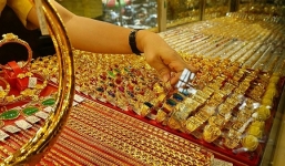 Bảng giá vàng hôm nay ngày 11/8 mới nhất: Biến động không kịp trở tay