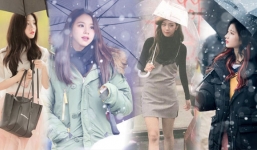 16 sao Kbiz tạo hình che ô: Jisoo thuần khiết, Tzuyu trong sáng, Chae Yeon kiêu sa, trùm cuối Jung Kook ngây thơ như chú nai con