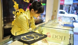 Hiện tượng lạ xuất hiện trước ngày Thần Tài, nhiều người mua vàng 'than trời' vì mua sớm