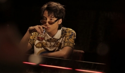 Netizen phát hiện chi tiết 'lạ' sau khi Sơn Tùng tạm ngưng MV 'There’s no one at all'