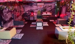 Cận cảnh quán trà sữa trang trí 'rợn tóc gáy' nhất Việt Nam gây bão MXH