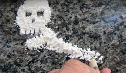 Chi 1 tỷ đồng để ném ma túy vào ô tô hòng đẩy bạn trai vào tù