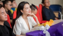 Nhã Phương bị fan 'ngó lơ' khi gửi lời cảm ơn trên trang cá nhân