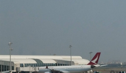 Máy bay phải hạ cánh khẩn cấp vì động cơ bốc khói