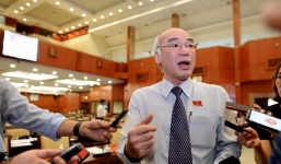 ĐBQH: Khởi tố vụ bé gái bị 'nựng' trong thang máy là thỏa đáng