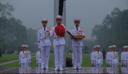 Toàn cảnh Lễ treo cờ rủ Quốc tang nguyên Chủ tịch nước Lê Đức Anh 