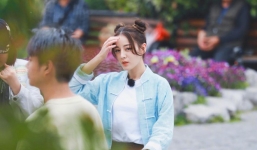 Loạt ảnh đời thường gây 'bão' của Địch Lệ Nhiệt Ba