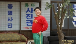 'Ông anh quốc dân' trong Reply 1988 lột xác thành soái ca 'gây sốc'