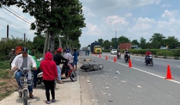 Va chạm với container, người phụ nữ chết thảm