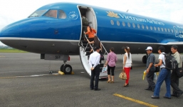 Người say rượu sẽ không được lên máy bay từ 1/6/2019