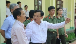 Bộ Công an cảnh báo kính có camera, bút tàng hình trong thi THPT Quốc gia