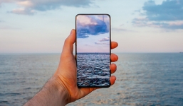 Sắp xuất hiện smartphone có camera 'tàng hình' ?