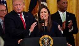 Nữ thư ký báo chí Nhà Trắng bất ngờ xin nghỉ việc