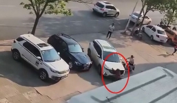 Vợ bị chồng lái xe tông trúng người trước khi lên tòa ly hôn