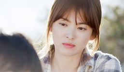 Song Hye Kyo vẫn âm thầm lục tìm ảnh Song Joong Ki hậu ly hôn