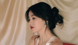 Chỉ một phút lả lơi váy áo, Song Hye Kyo hứng trọn 'gạch đá' hậu ly hôn