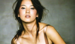 Dù là 'ngọc nữ màn ảnh Hàn' nhưng Song Hye Kyo đã từng táo bạo và nóng bỏng thế này