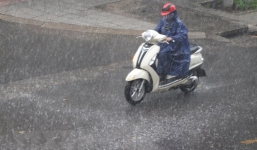 Thời tiết Hà Nội mưa dông nhiều về đêm và sáng trong 3 ngày tới