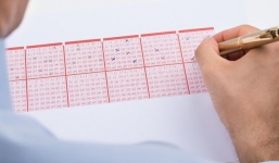 Trúng độc đắc 16 tỷ sau khi nằm mơ 1 dãy số vào 13 năm trước