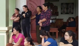 Thêm 10 gia đình trình báo mất con