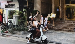 Hình ảnh Ngọc Hân chở Tiểu Vy dạo phố bằng xe máy gây 'bão mạng'