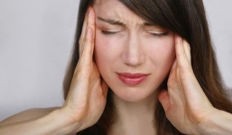 7 mẹo chữa đau đầu tự nhiên cực đơn giản