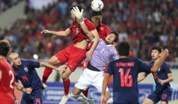 Thủ môn Thái bất ngờ tung bằng chứng bị Văn Hậu phạm lỗi