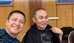 Lộ ảnh Xuân Hinh cùng dàn nghệ sĩ tập luyện cho chương trình thay thế Táo Quân