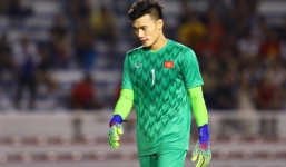 Thủ thành Bùi Tiến Dũng có 'bến đỗ mới' với mức lương 40 triệu/tháng