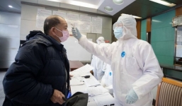 Số người chết do dịch virus corona lên đến 565 người