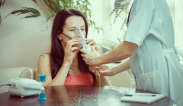 Chuyên gia lên tiếng về việc virus corona lây qua khí dung