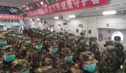 Chủ tịch Tập Cận Bình lệnh điều thêm 2.600 quân y đến 'tâm bão' corona