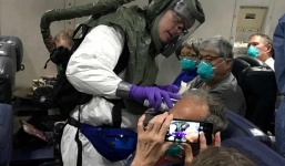 Hành trình ác mộng thoát 'ổ dịch corona' của hơn 300 hành khách Mỹ