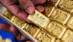 Giá vàng mới nhất hôm nay 22/2: Treo cao lịch sử bất chấp corona