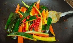 4 món ngon độc lạ với vỏ dưa hấu không phải ai cũng biết