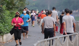 Phớt lờ 'lệnh' cách ly, người dân vẫn đổ xô ra đường tập thể dục