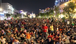 Hà Nội nghiêm cấm vui chơi, tụ tập trên 20 người nơi công cộng