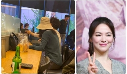 Song Hye Kyo lần đầu xuất hiện cùng mẹ hậu ly hôn Song Joong Ki gây xôn xao