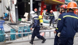 Nổ khí gas tại Hà Nội, ít nhất 3 người bị thương nặng