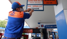 Giá xăng dầu mới nhất hôm nay 13/5: Bất ngờ tăng sau 5 tháng sụt giảm