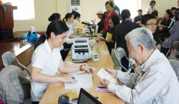 5 trường hợp nghỉ hưu trước tuổi được hưởng nguyên lương