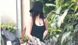 Diện đồ phóng khoáng xuống phố, Dương Mịch lộ vòng 1 'khủng'