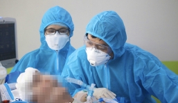 Điều kỳ diệu: Bệnh nhân phi công người Anh đã giao tiếp tốt bằng lời nói