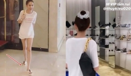 Ngọc Trinh gây choáng với màn mang dép lê đi khắp thế gian