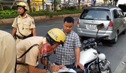 11 trường hợp bị thu hồi đăng ký và biển số xe từ 1/8 